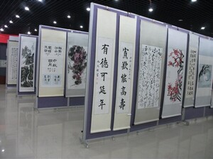 諾迪士廠家直銷超高活動展風(fēng)展板老人活動中心展板圖書館展板